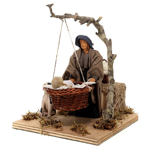 Woman rocking her baby ANIMATED character of 12 cm for Neapolitan Nativity Scene 3