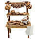 Wooden bench with friselle bread 10x10x5 cm Neapolitan nativity scene 10 cm s1