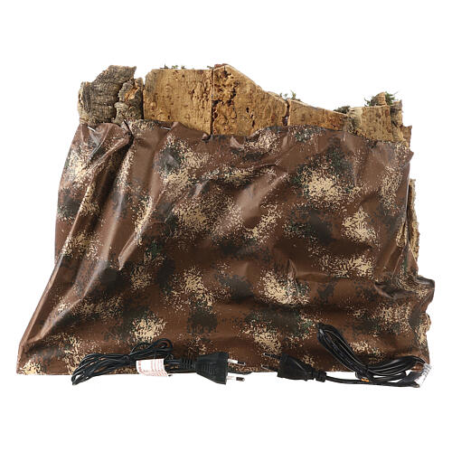 Szopka neapolitańska z potokiem i młynem, 35×45×30 cm - korek i drewno, figurki 8–10 cm 4