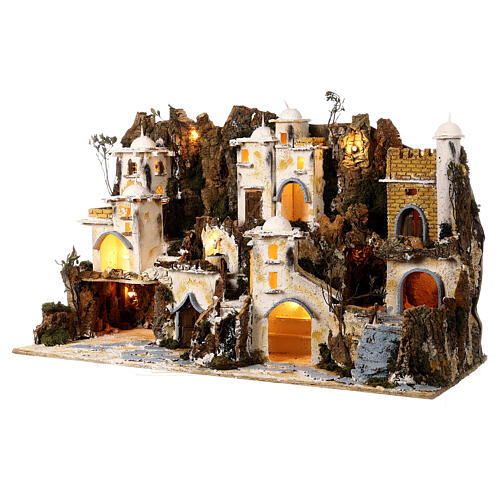 Szopka neapolitańska z fontanną w stylu arabskim, 50×90×45 cm, korek, figurki 8–10 cm 3