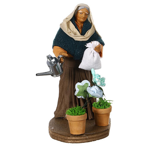 Femme qui arrose ses plantes crèche napolitaine 13 cm 1