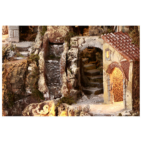 Dorf vor Felswand, mit Wasserfall, Brunnen, Ofen und Beleuchtung, für 10-12 cm Krippe, 85x100x55 cm 9