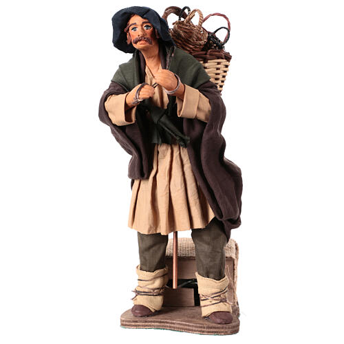 Man carrying baskets on his shoulders, animated Neapolitan Nativity Scene of 30 cm 1