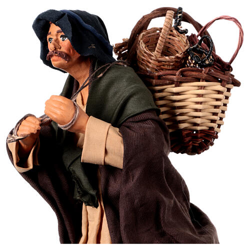 Man carrying baskets on his shoulders, animated Neapolitan Nativity Scene of 30 cm 2
