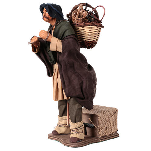 Man carrying baskets on his shoulders, animated Neapolitan Nativity Scene of 30 cm 4