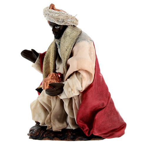 Moor Wise Man on his knees for 10 cm Neapolitan Nativity Scene, terracotta 2