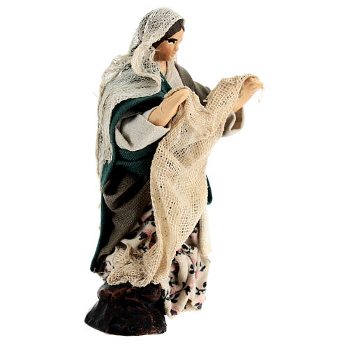 Frau, Wäsche zusammenlegend, neapolitanischer Stil, für 10 cm Krippe 3