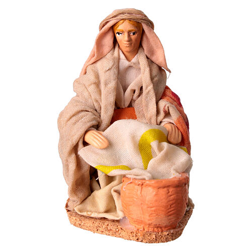 Wäscherin bei der Arbeit, hockend, neapolitanischer Stil, für 10 cm Krippe 1