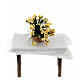 Tisch mit Blumenvase, Krippenzubehör, neapolitanischer Stil, für 8 cm Krippe, 8x5x3 cm s3