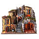 Krippenszenerie, Rustikales Bergdorf mit Bogentreppe und Brunnen, inkl Beleuchtung, neapolitanischer Stil, für 10 cm Figuren, 50x50x30 cm s1