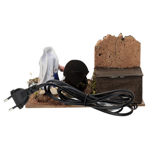 Krippenszene mit Bewegung, Heilige Familie – neapolitanischer Stil, 8 cm Krippe, 10×20×20 cm 4