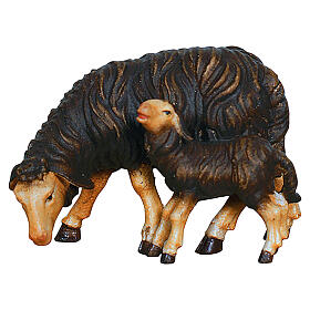 Schaf schwarz äsend und Lamm, Holz coloriert, für 9,5 cm Heimatland-Krippe, Grödner Kunsthandwerk