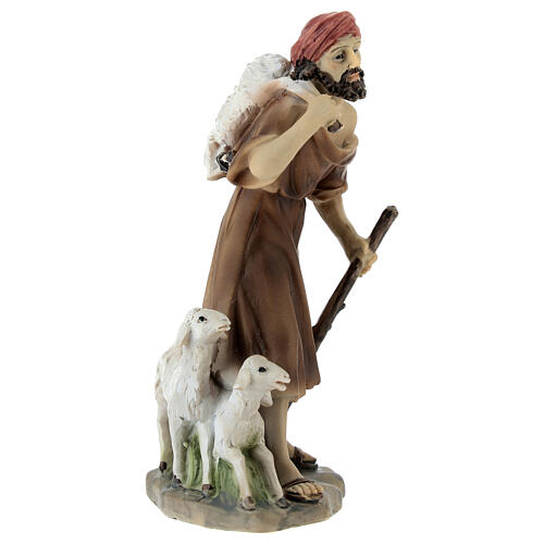 Pasterz z owcami i laską, żywica malowana, szopka wys. 12 cm 3