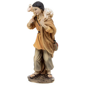 Shepherd with lamb on his shoulder for Nativity Scene with 15 cm resin figurines