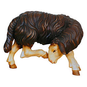 Oveja negra rascándose belén Mahlknecht 12 cm madera pintada Val Gardena