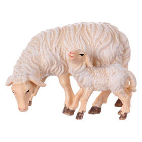 Pecora che mangia con agnello 9,5 cm presepe Mahlknecht legno dipinto Val Gardena