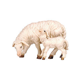 Schaf äsend mit Schäfchen, "Mahlknecht Krippe", Ahornholz, Grödnertal, für 12 cm Krippe