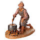 Pasterz gotujący, figurka Fontanini do szopki 12 cm, PVC, z garnkiem s2