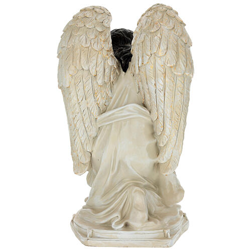 Ángel arrodillado con corona de flores 40 cm 6