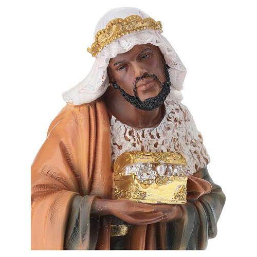 STOCK Król Mędrzec ciemnoskóry, klęczący - figurka z żywicy, szopka 40 cm 2