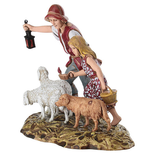 Groupe avec lanterne pour crèche Moranduzzo 10 cm 2
