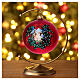 Pallina Natale vetro soffiato rosso satinato ghirlanda Sacra Famiglia 100 mm s2