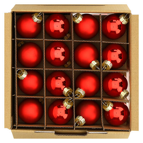 Box of 42 red glass Christmas ornaments, different sizes, 1.6-2.4-3 in 2