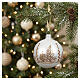 Boule de Noël en verre décor forêt pailletée 8 cm s5