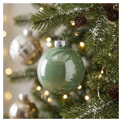 Boule de Noël en verre vert sauge brillant 8 cm 2