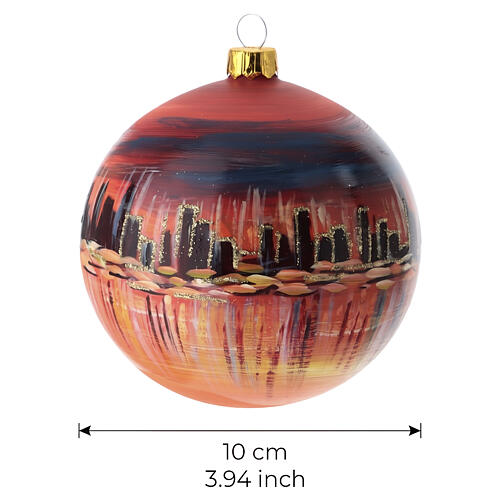 Bola de Natal em vidro soprado 100 mm bordô cidade iluminada reflexos na água 3