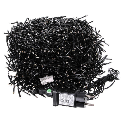 Cluster twinkle chain of 3000 warm white LED lights, 110 in 12