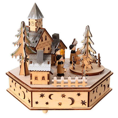 Winterszene aus Holz mit Kirche und Chor – mit Licht, Musik und Bewegung, 15 × 15 × 20 cm 4