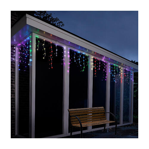 Icicle lights with 105 LEDs, 110x24x24 in, outdoor, colourchanging effect 2