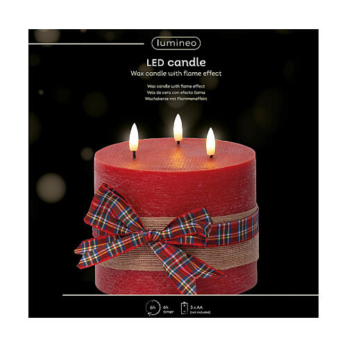 Candela tre stoppini LED cera rossa decorata tremolante 15x15cm bianco caldo 3