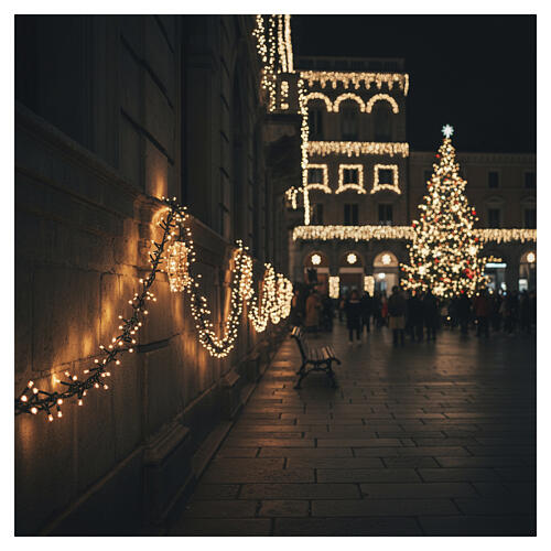 Christmas lights: 2000 warm white amber LEDs, indoor/outdoor, 220V, 140 ft 2