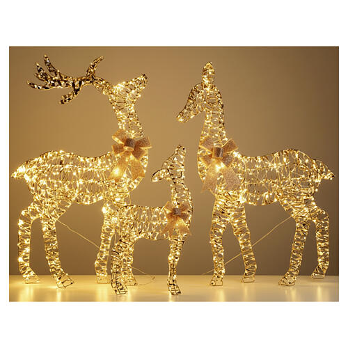 Rodzina reniferów z złotą wstążką, 105x200 cm 1