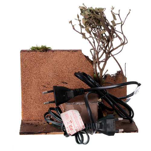 Krippenszene, Schmiedewerkstatt mit Bewegung und Feuer – neapolitanischer Stil, 10 cm Krippe, 20×20×20 cm 4