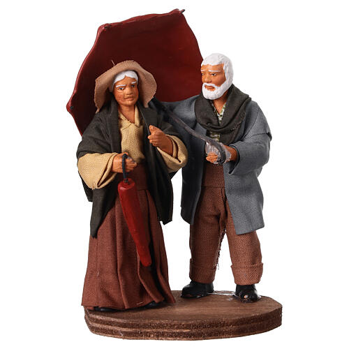 Old couple with umbrella for 10 cm Neapolitan Nativity Scene 1