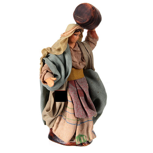 Woman with wine barrel for Neapolitan Nativity Scene, h 10 cm, terracotta and fabric 3