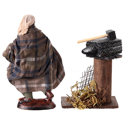 Terracotta blacksmith with his anvil for 12 cm Neapolitan Nativity Scene 4