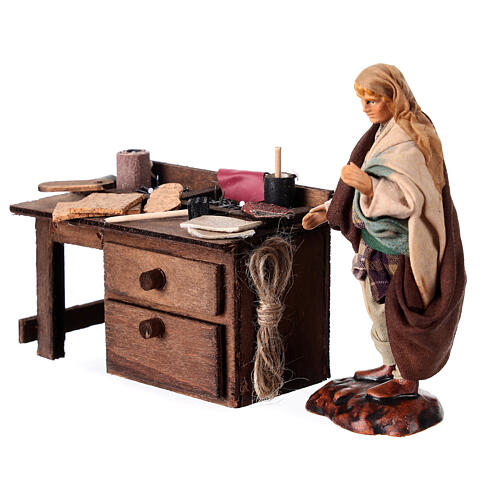 Cobbler's bench with terracotta figurine for 12 cm Neapolitan Nativity Scene 2