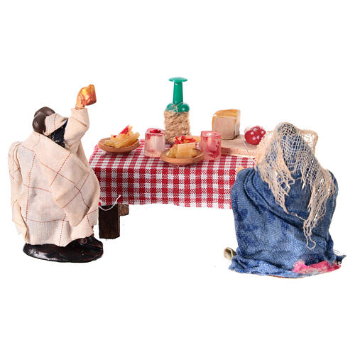 Set of two figurines at a table full of food for 6 cm Neapolitan Nativity Scene 4