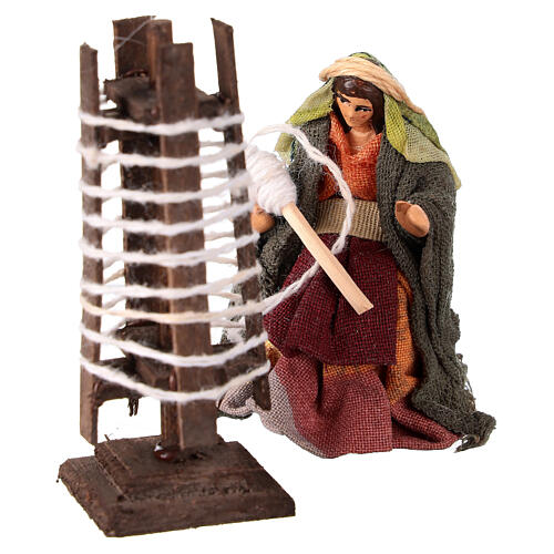 Woman spinning wool with spindle of 6 cm for Neapolitan Nativity Scene 2