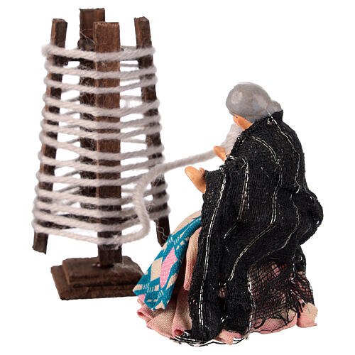 Hiladora con huso belén napolitano 8 cm 3