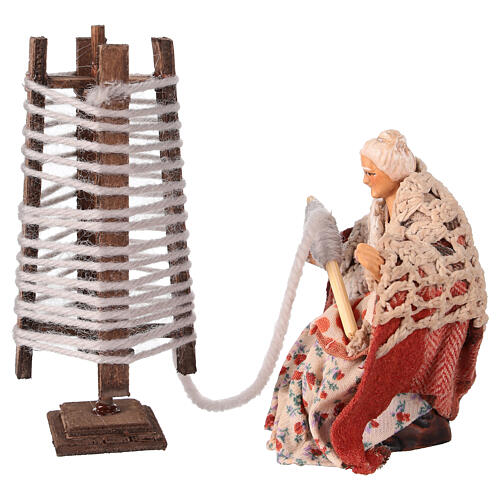 Woman with spindle, 10 cm, for Neapolitan Nativity Scene 1