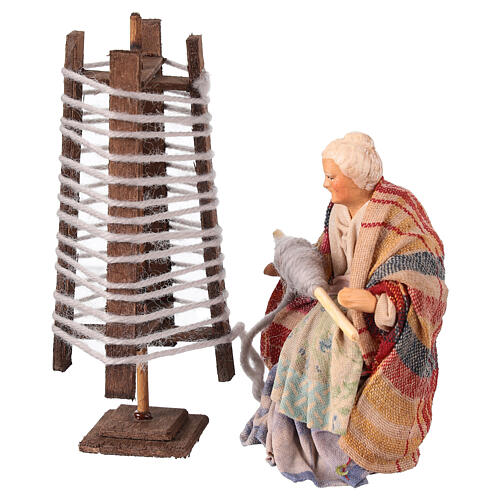 Old lady spinning wool, 12 cm spindle, for Neapolitan Nativity Scene 3
