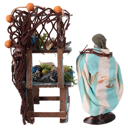 Stoisko rybne z figurką rybaka – do szopki neapolitańskiej z figurkami 8 cm 6