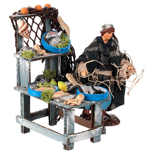 Marktszene mit Fischstand und Verkäufer, neapolitanischer Stil – für 12 cm Krippe 2