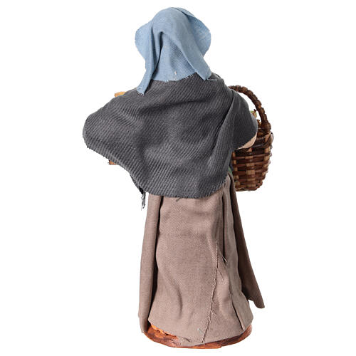 Mujer con caja conejos cesta zanahorias belén napolitano 13 cm 4