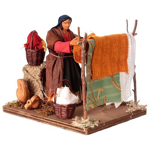 Woman hanging up wash, animated figurine for 12 cm Neapolitan Nativity Scene 2